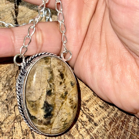 Brown Dendritic Jasper Pendant Necklace - Picture 6 of 12